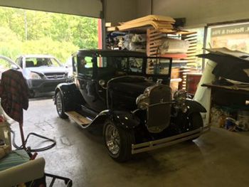 Restauration de voiture ancienne - R. Robert & Fils Rembourrage (rembourreur Joliette)